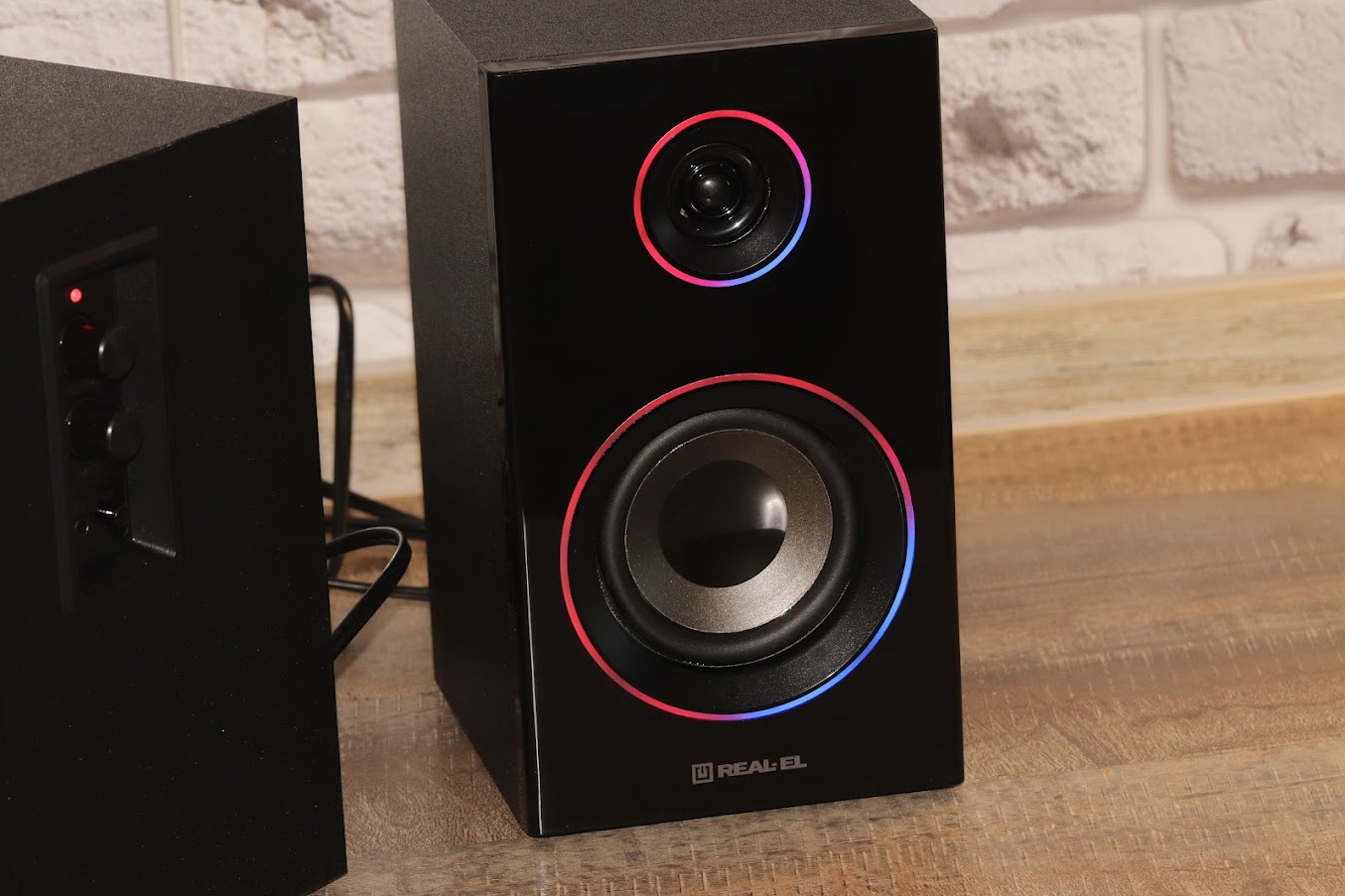 REAL-EL_S-415_acoustic_system