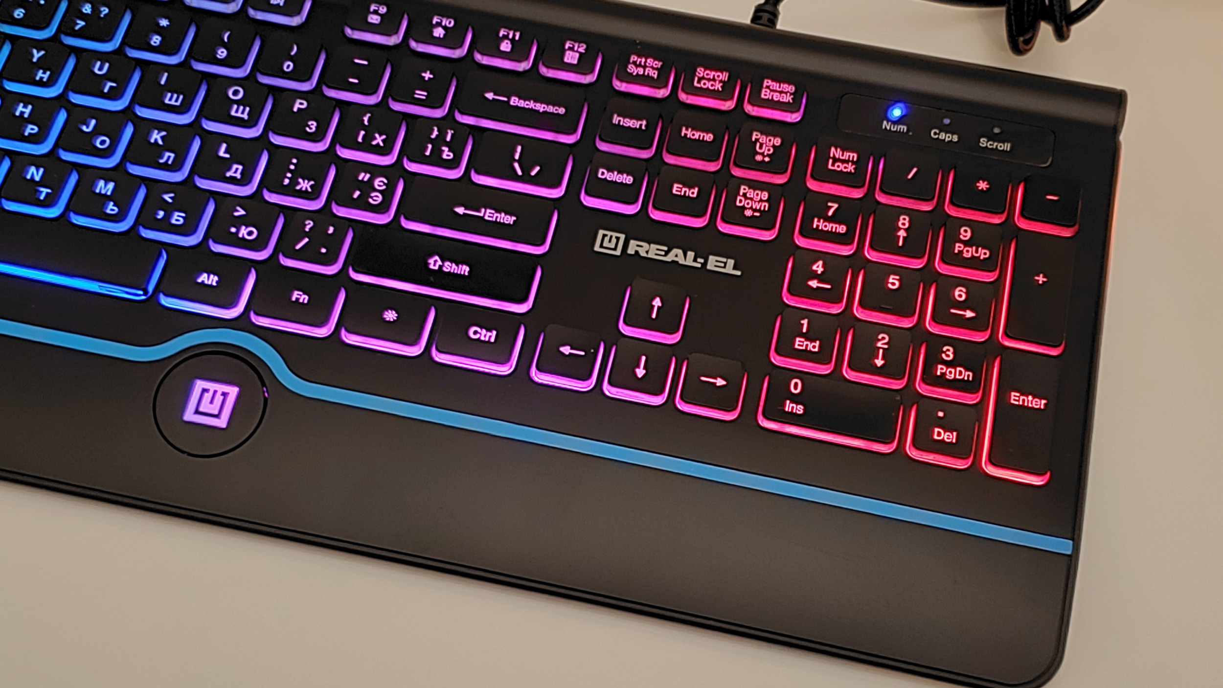 Фото підсвічування клавіатури REAL-EL Comfort 8000 Backlit