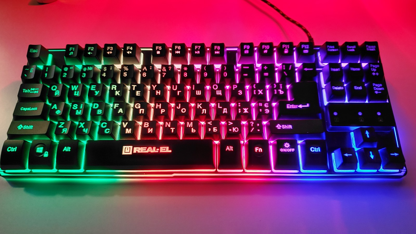 Фото підсвічування клавіатури REAL-EL Gaming 8710 TKL Backlit