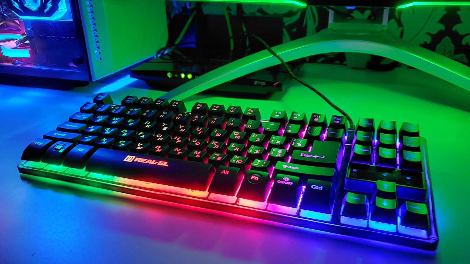 Фото подсветки клавиатуры REAL-EL Gaming 8710 TKL Backlit